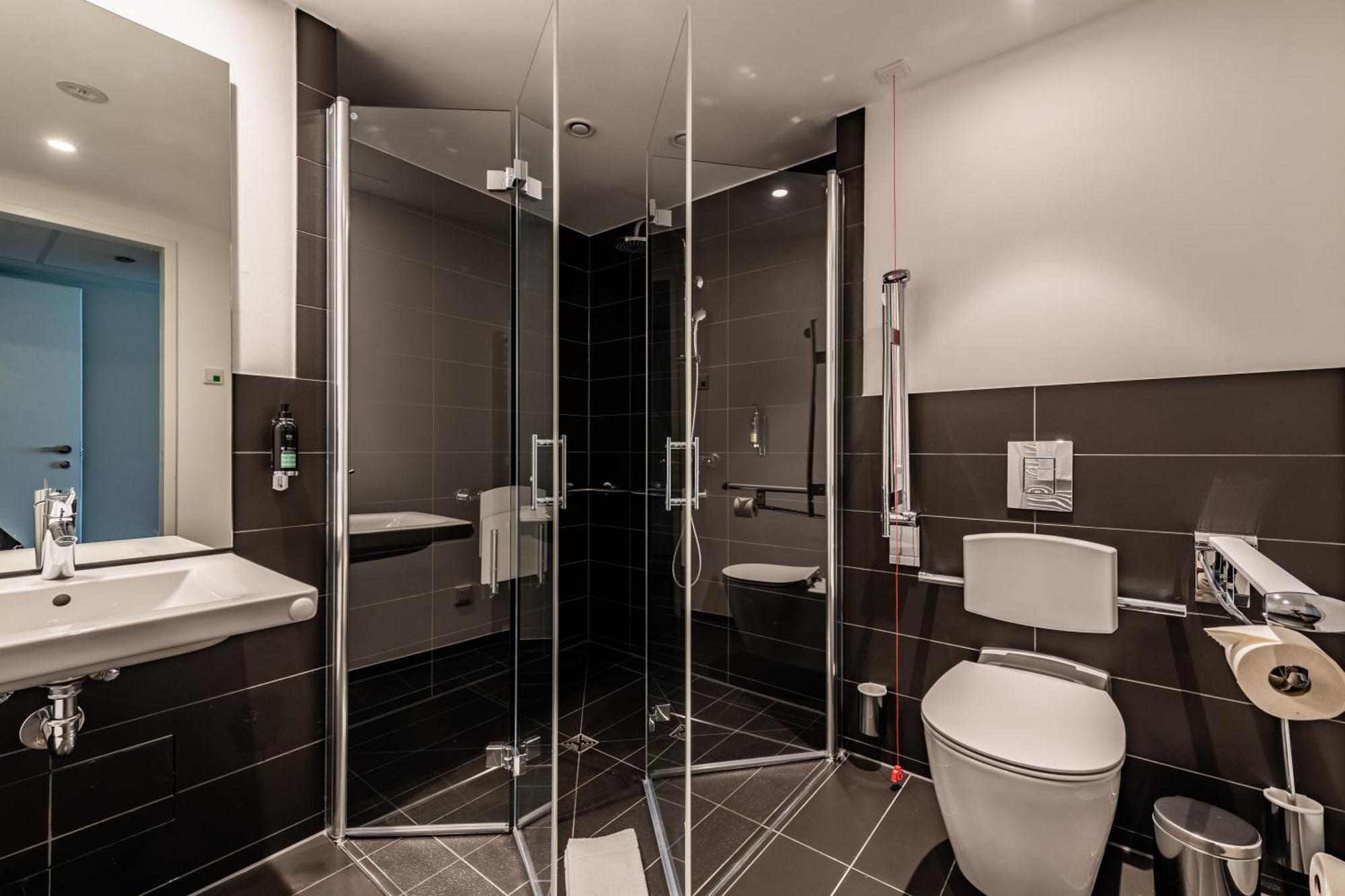 Premier Inn Muenchen City Schwabing Extérieur photo